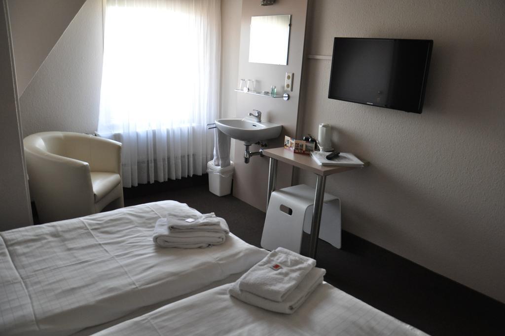 Hotel Het Anker Heythuysen Oda fotoğraf